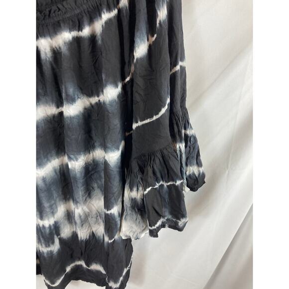 Chelsea & Theodore Tie Dye Off Shoulder Top Size Large - Picture 2 of 6